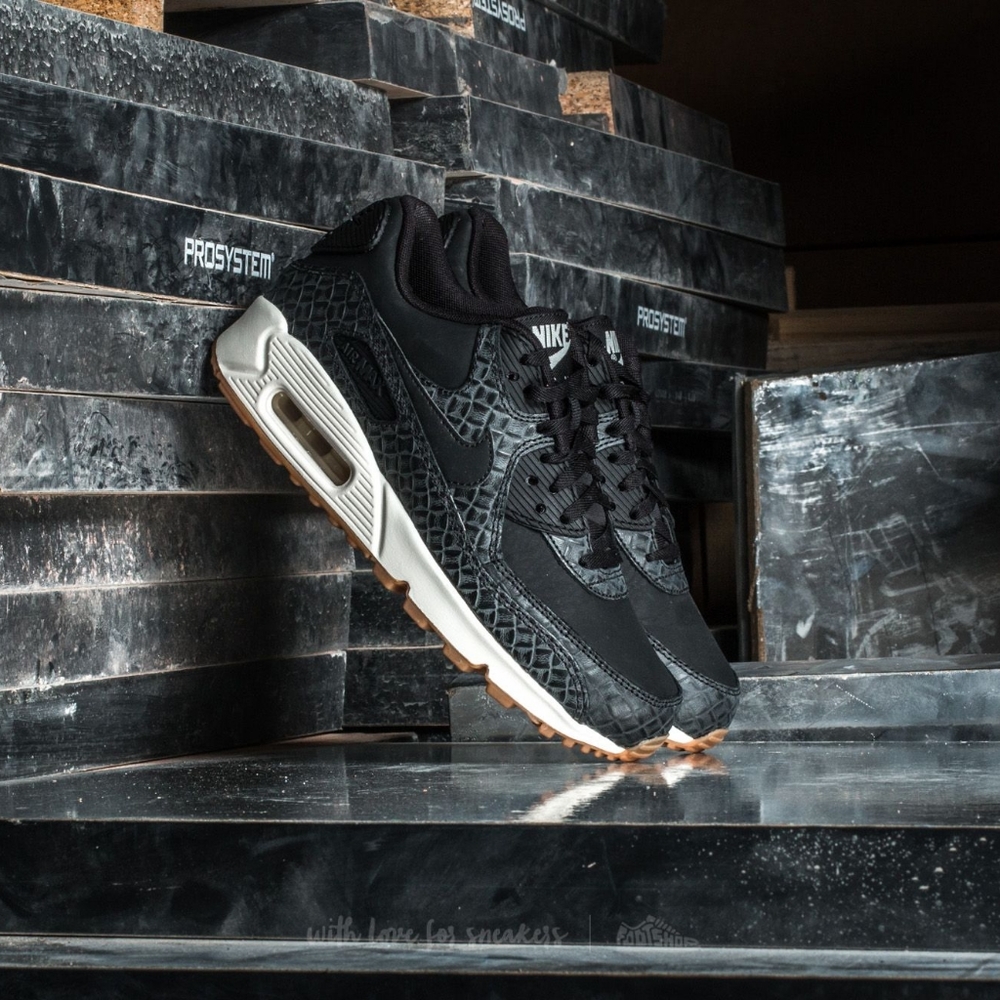 Nike Air Max 90 Premium
